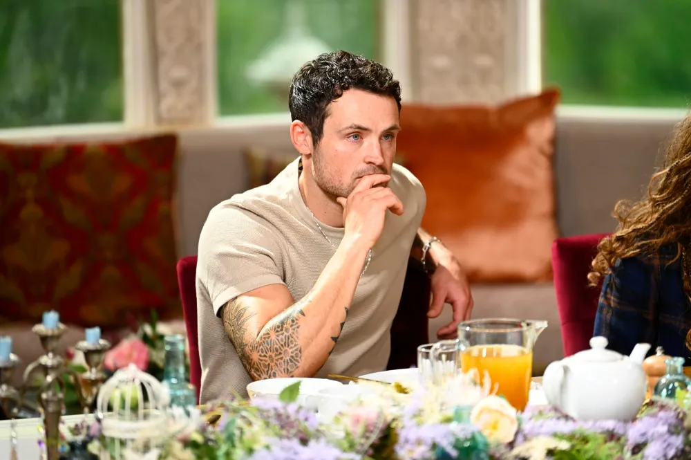 Dylan Efron Reality Stars