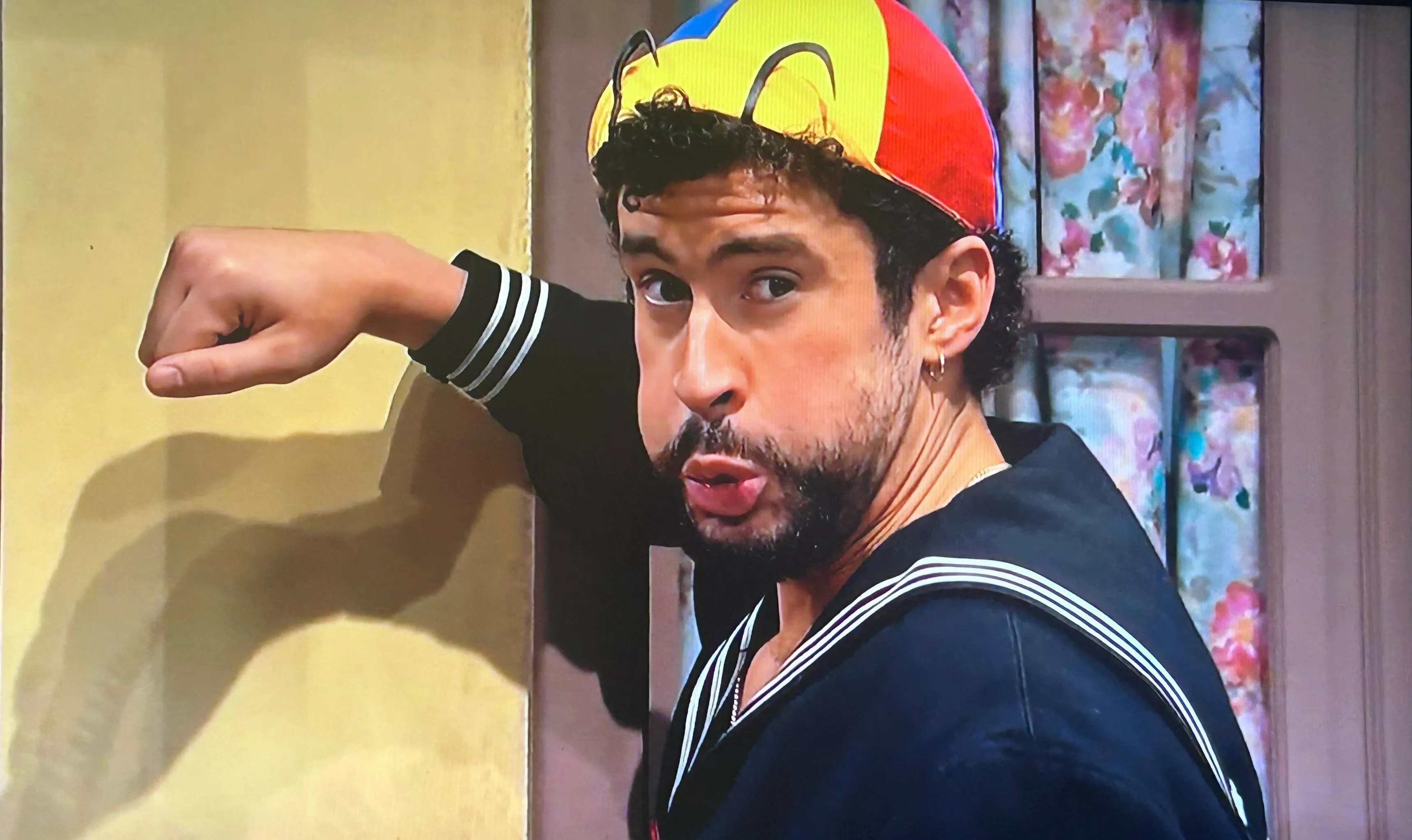 Bad Bunny interpreta a Quico en El Chavo del 8 (English version) de SNL