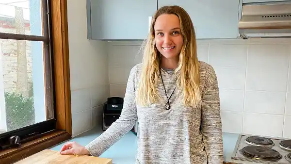 Feature Influencer Stacey Hatfield death under investigation after rare complication from home birth