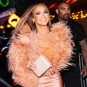 Feature Jennifer Lopez 2544 Luxury Handbag Shopping Cover