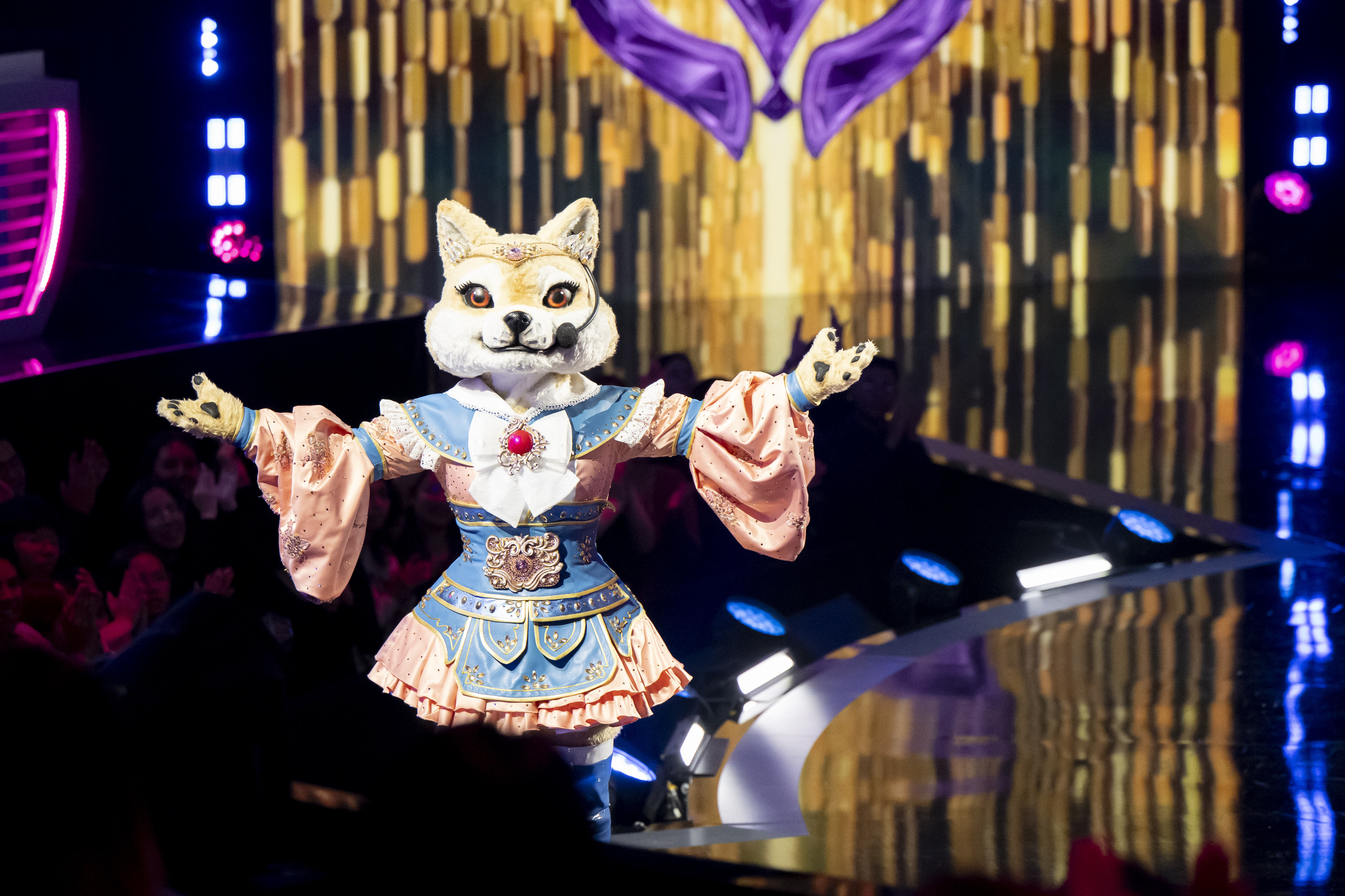 Adamari López disfrazada de Shiba Moon en 'Quién es la Máscara'.