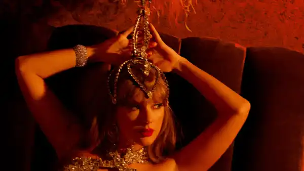 Generic The Life of a Showgirl Album Is Out Now