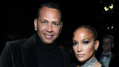 GettyImages-1204754347-JenniferLopezAlexRodriguez.jpg