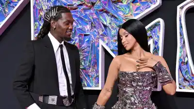 Cardi B Recalls the Love Dying in Her Marriage to Offset, Asked Shakira for Advice