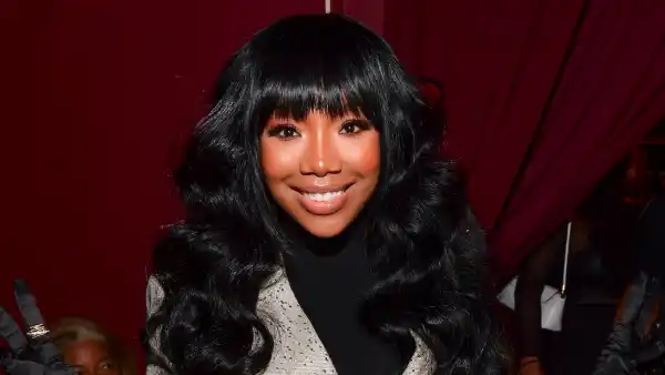 Brandy Returns to the Stage 1 Night After Abruptly Ending Chicago Concert