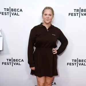 Amy Schumer Shows Off Weight Loss in New Pic: ‘Don’t Call It a Comeback’