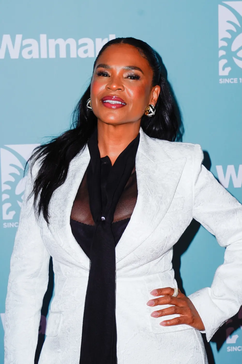 Celebs React to the Death of Diane Keaton: Kate Hudson, Josh Gad and More