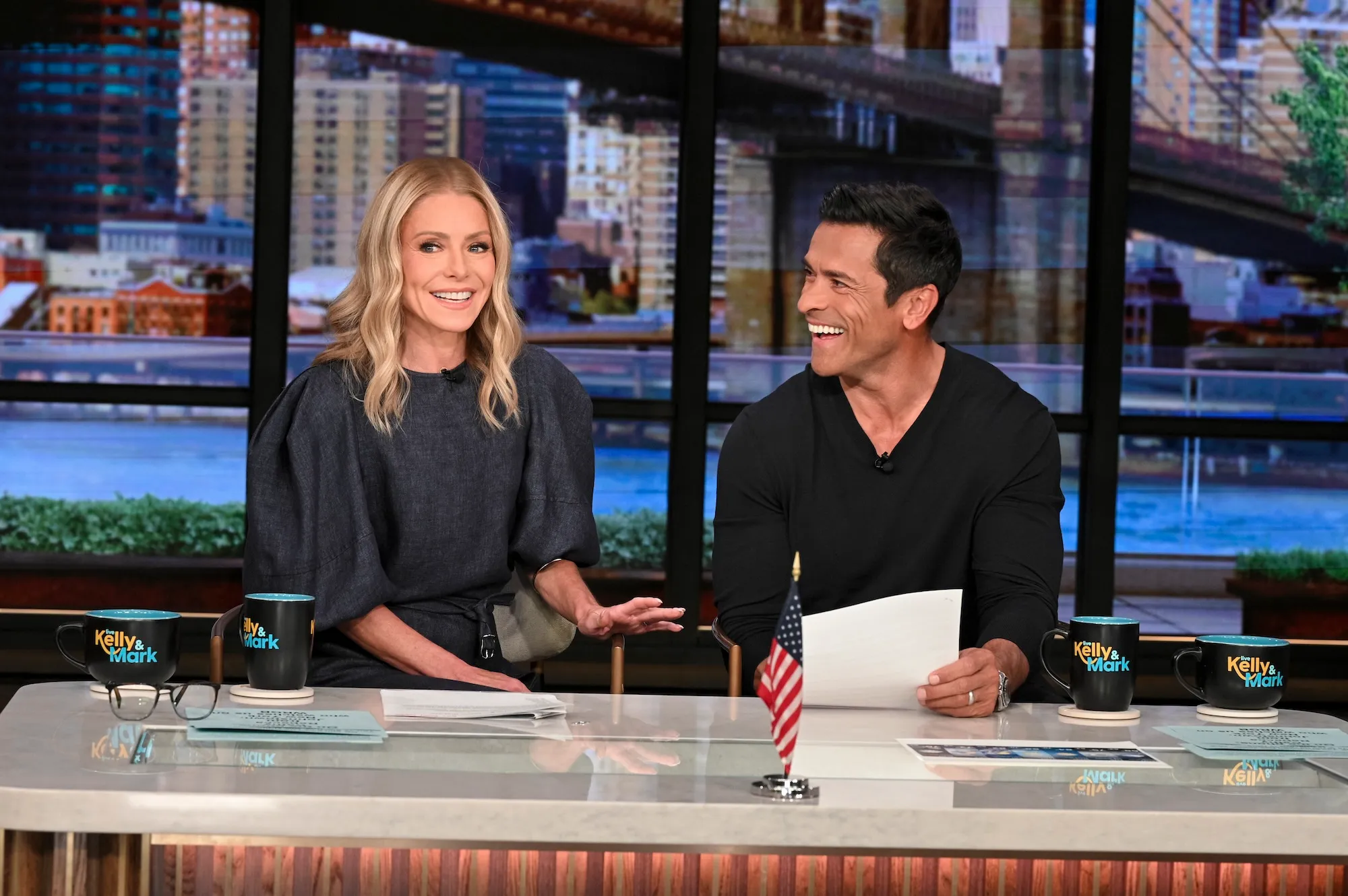 Kelly Ripa and Mark Consuelos Bicker On Air Over 'Airport Divorce'