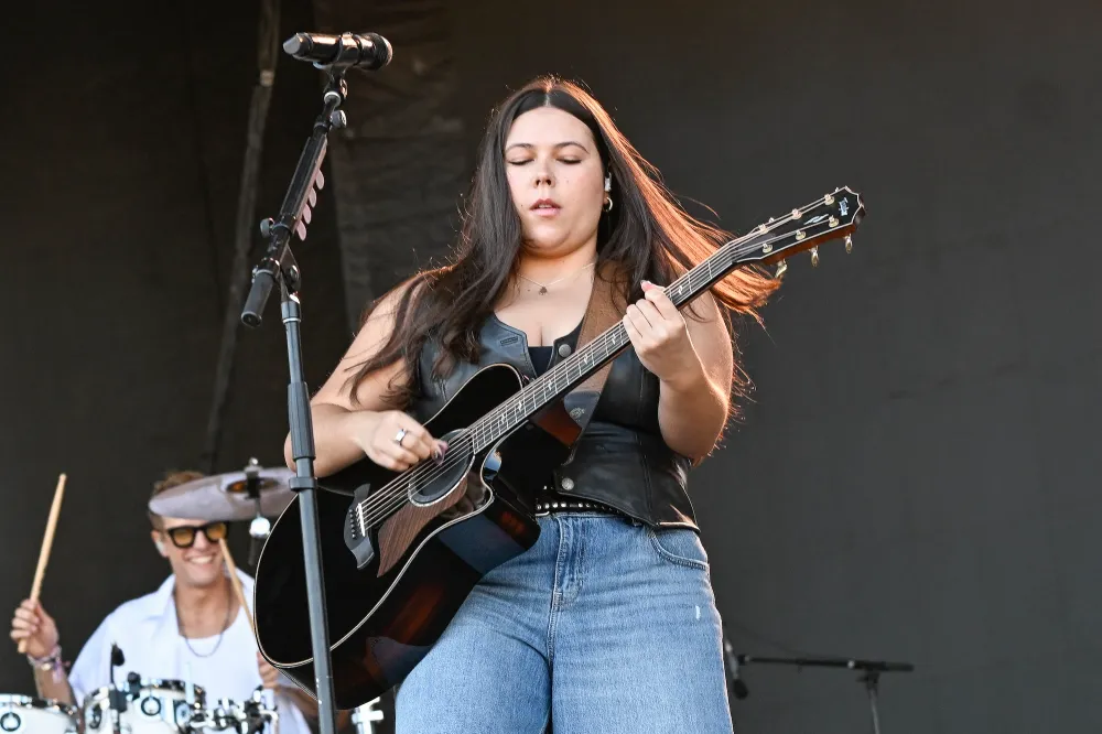 Gigi Perez, cantautora en Nueva Jersey