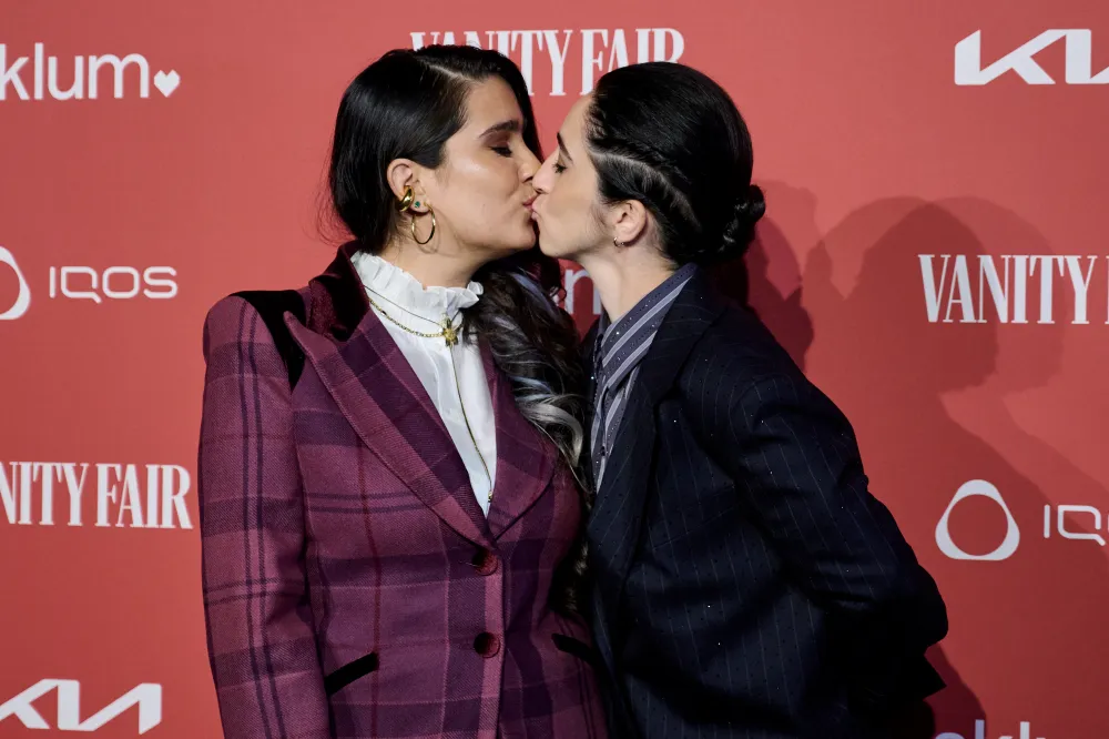 Gemeny Hern&aacute;ndez y Emily Estefan.
