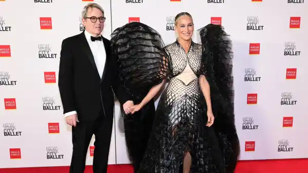 Sarah Jessica Parker Debuts Dramatic Winged Gown on Red Carpet With Matthew Broderick