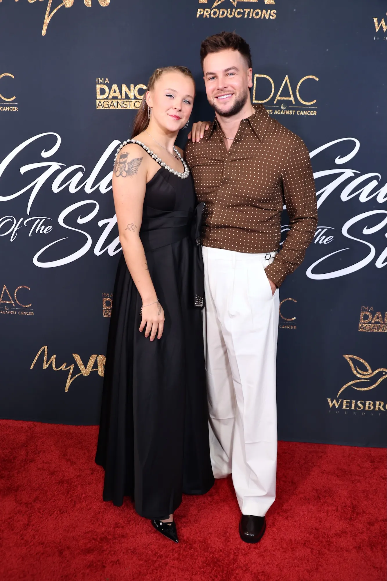 JoJo Siwa and Chris Hughes Make Red Carpet Debut, Gush Over Each Other
