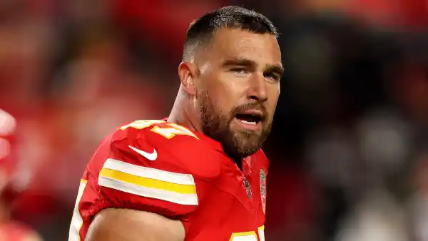 GettyImages-2243694442 Travis Kelce Commanders 2025