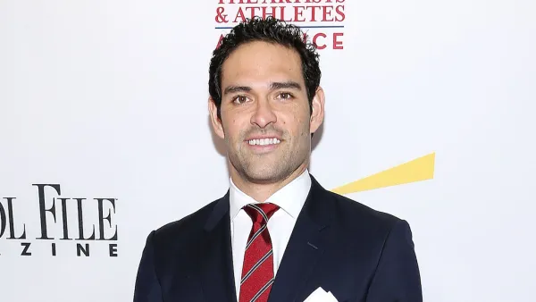 GettyImages-632132044 Mark Sanchez 2017