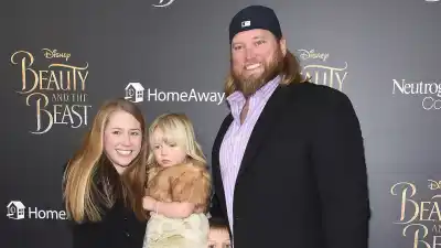 Nick Mangold Family Guide: Meet the Late NFL Star's Wife and 4 Kids