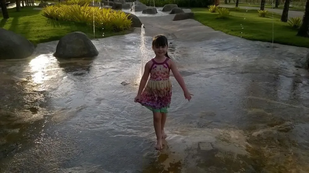 Influencer Lidiane Aline Lorenço Daughter Miana Found Dead After Strange Smell From Their Apartment