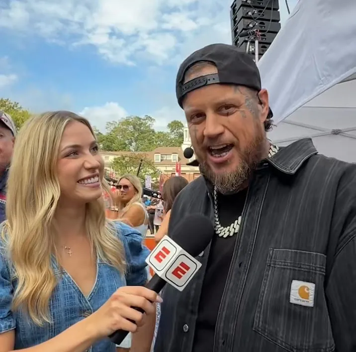 Jelly Roll College gameday