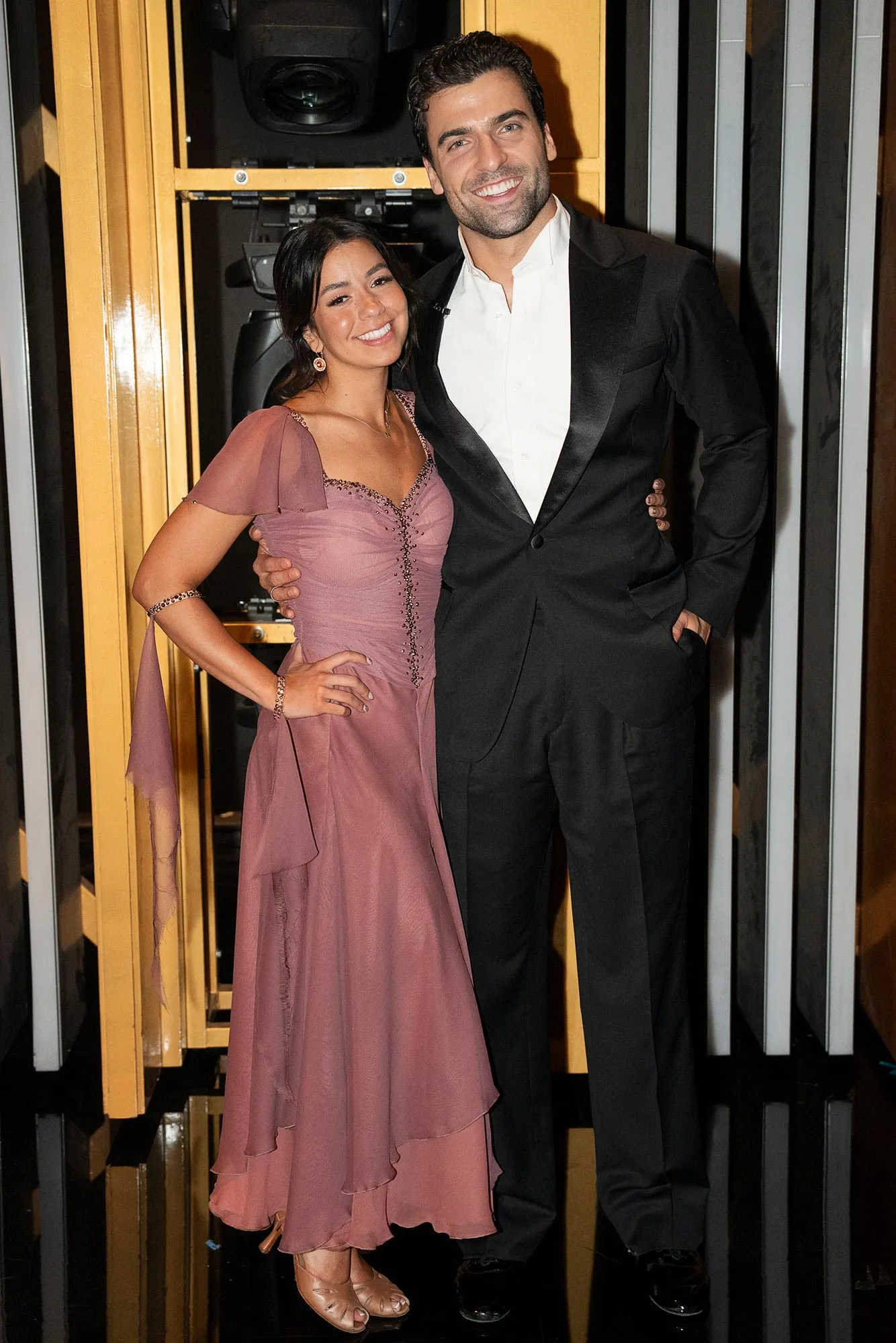 Jen Affleck Reveals Dancing With the Stars Partner Jan Ravnik Has the Flu 179544_EM108160