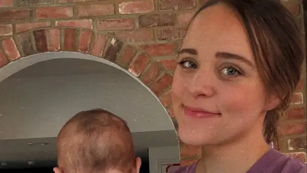 Jinger-Duggar-Doesnt-Use-Normal-Sunscreen-LEts-Her-Kids-Soak-In-the-Sun