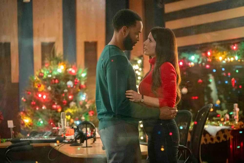 Lifetime s 2025 It s a Wonderful Lifetime Lineup A Complete Guide to New Holiday Movies TV Show Jingle All the Way to Love