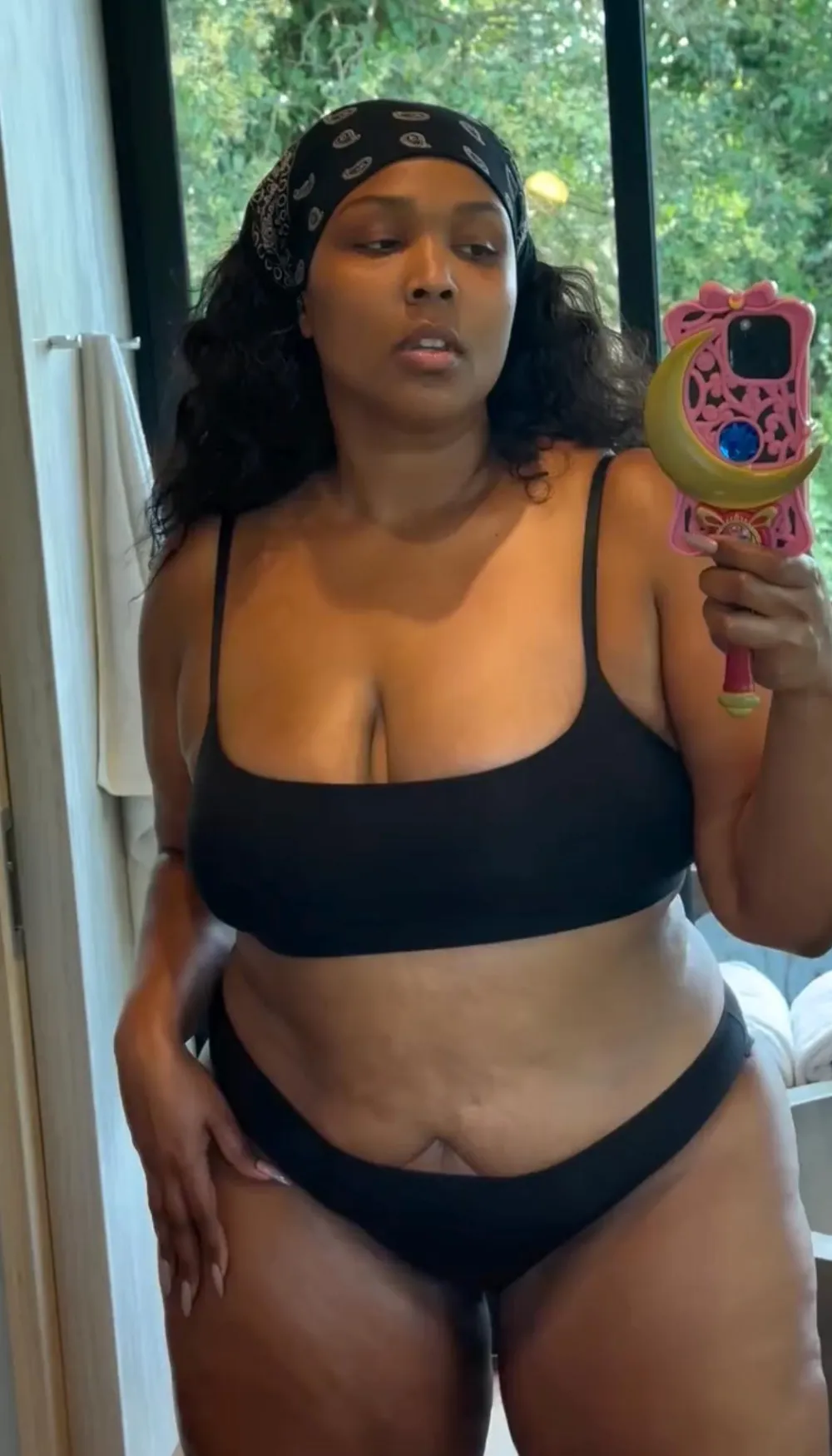 Lizzo Shows Off Her Figure in Her Bra and Underwear
