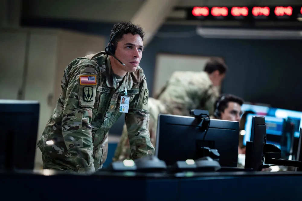 MCDHOOFZX020 House of Dynamite Explainer