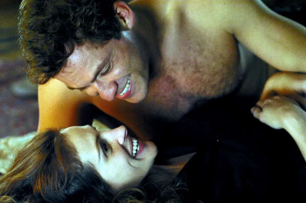 Julia Roberts Jokes Dominic West Was 'Uncomfortable' Kissing Her in Front of Husband Danny Moder