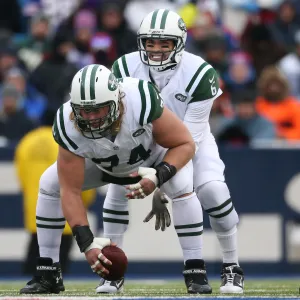Mark-Sanchez-and-Nick-Mangold-GettyImages-158878149.