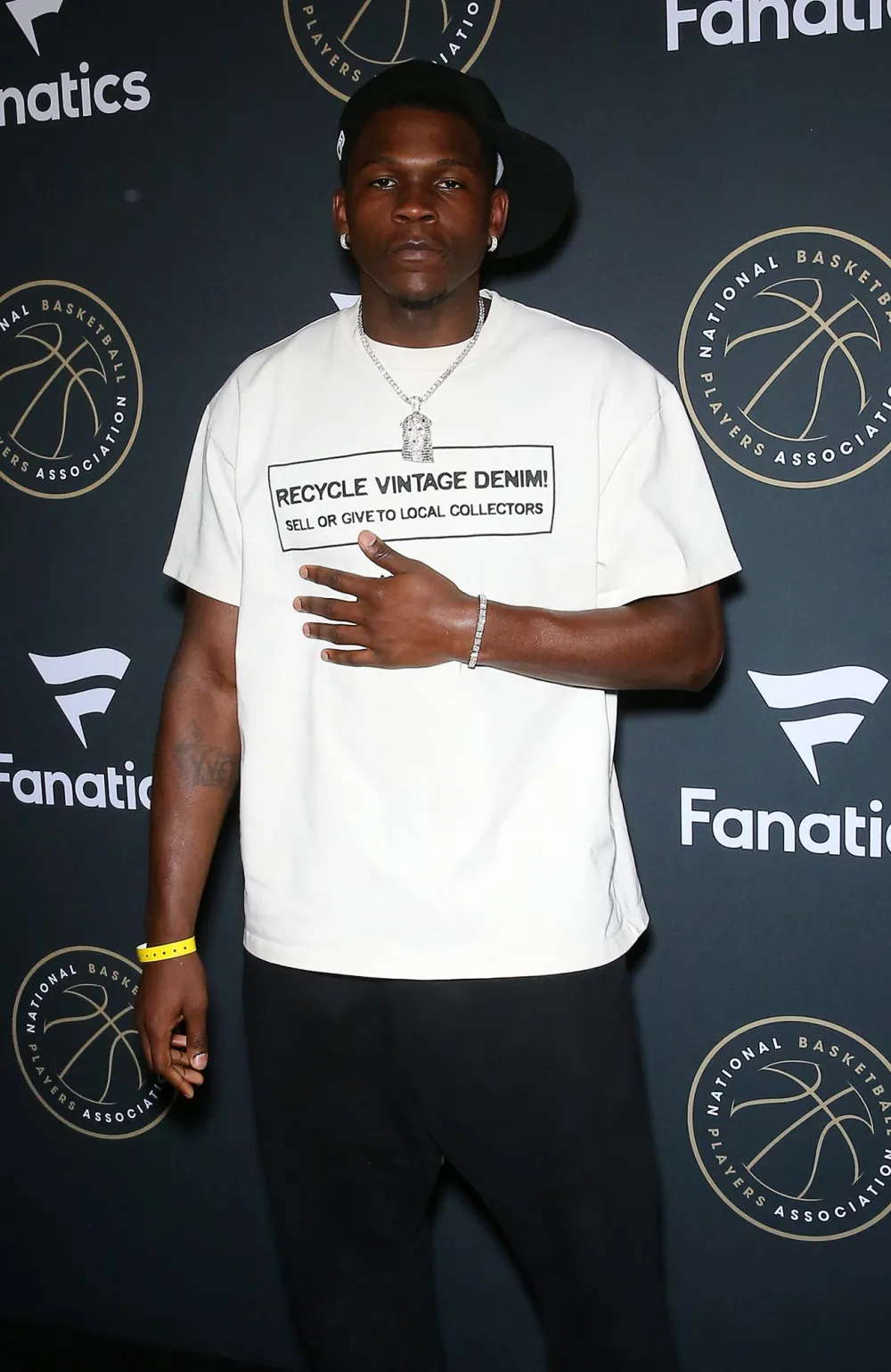 NBA s Anthony Edwards Accuses Ex Ayesha of Using Kid For Social Media Likes 003