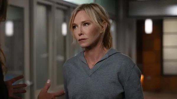 Kelli Giddish Excl