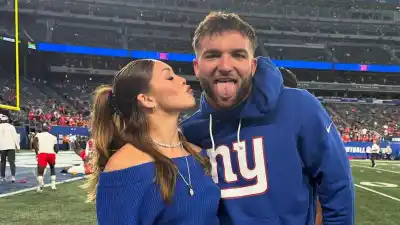 FEATURE New York Giants RB Cam Skattebo s Girlfriend Reacts to His Horrifying Season Ending Injury