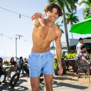 Nic Vansteenberghe on the Overnight Fame of Love Island USA and the 1 Thing He Would Do Differently