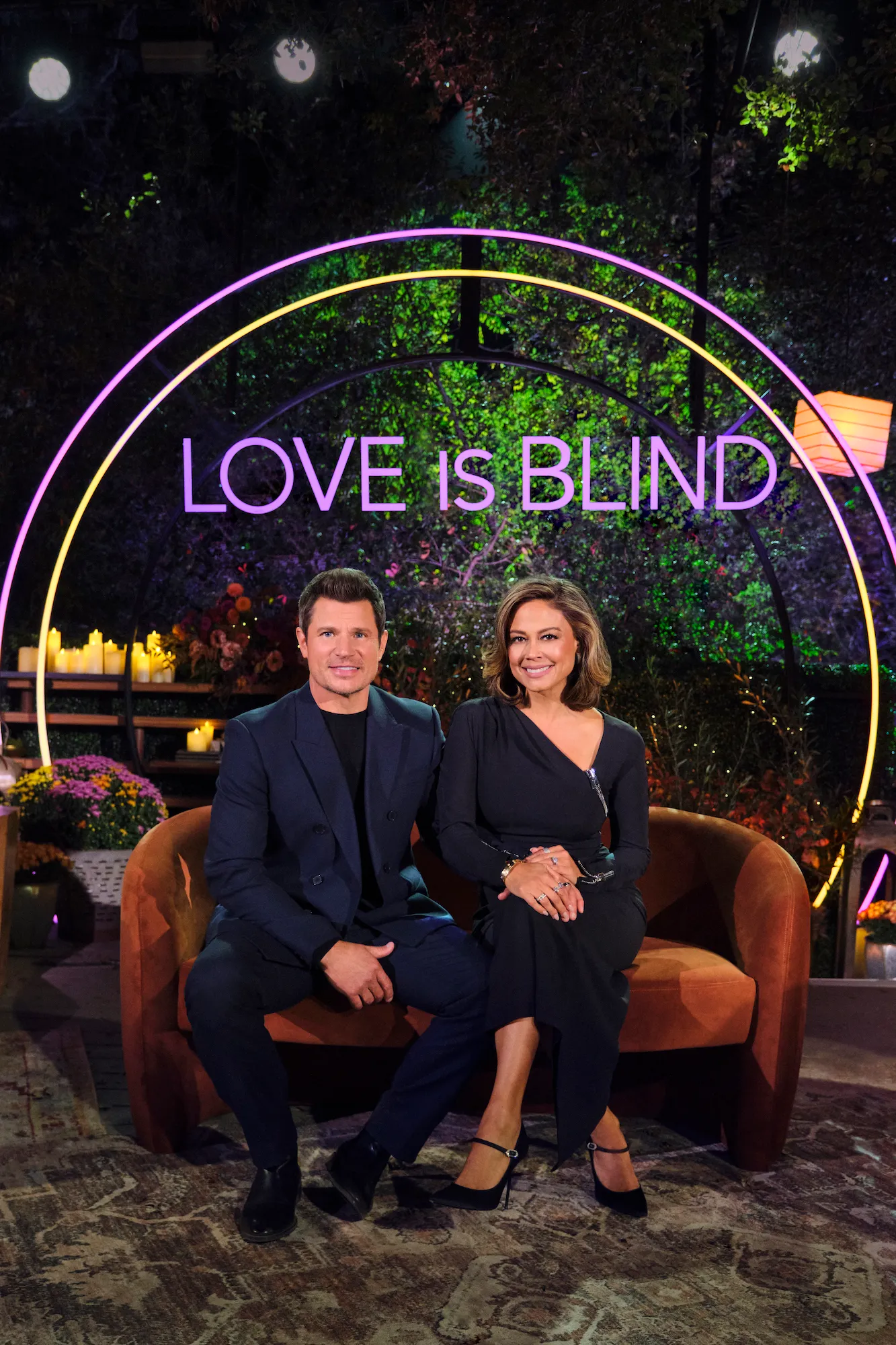 Nick-and-Vanessa-Lachey-Tease-Season-10-LIB_S9_Reunion_01400_R2