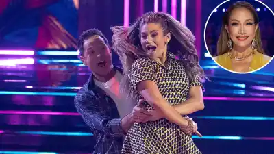 Promo Pasha Pashkov and Danielle Fishel Dancing With the Stars Dedication Night