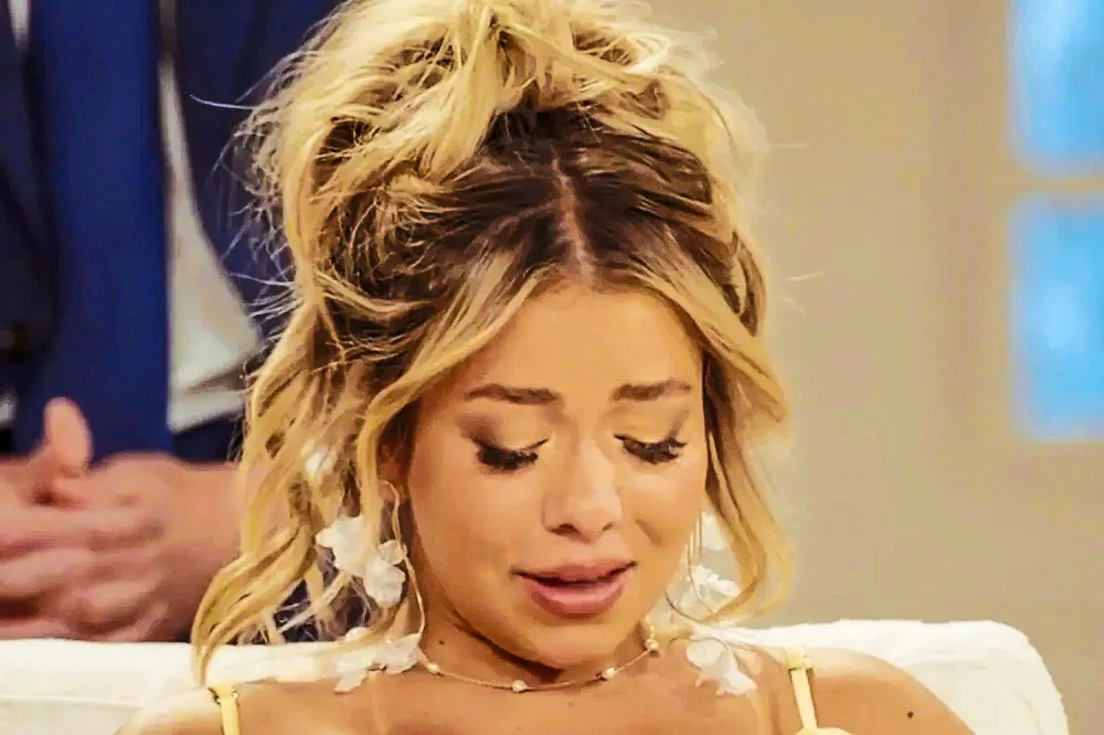 Reality stars. of the Year- moments timeline MOMENTS-SECRET-LIVES-MORMON-WIVES--copyright--HULU-imgi_5_Jen-Affleck-reunion-063025-1-67d92aea7def4b23b0ad80eb159