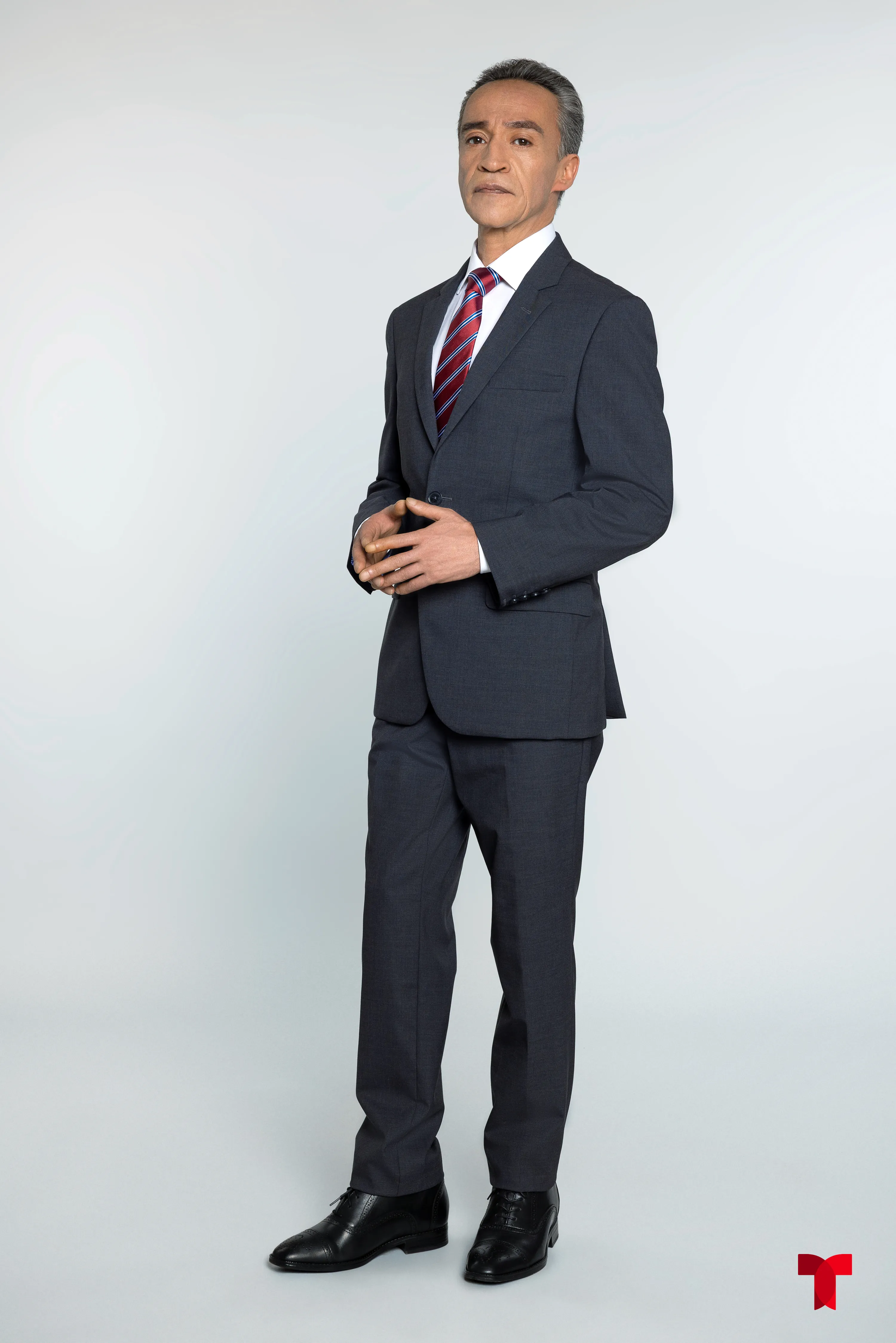 Roberto Sosa encarna al general Cifuentes en 'Dinastía Casillas'