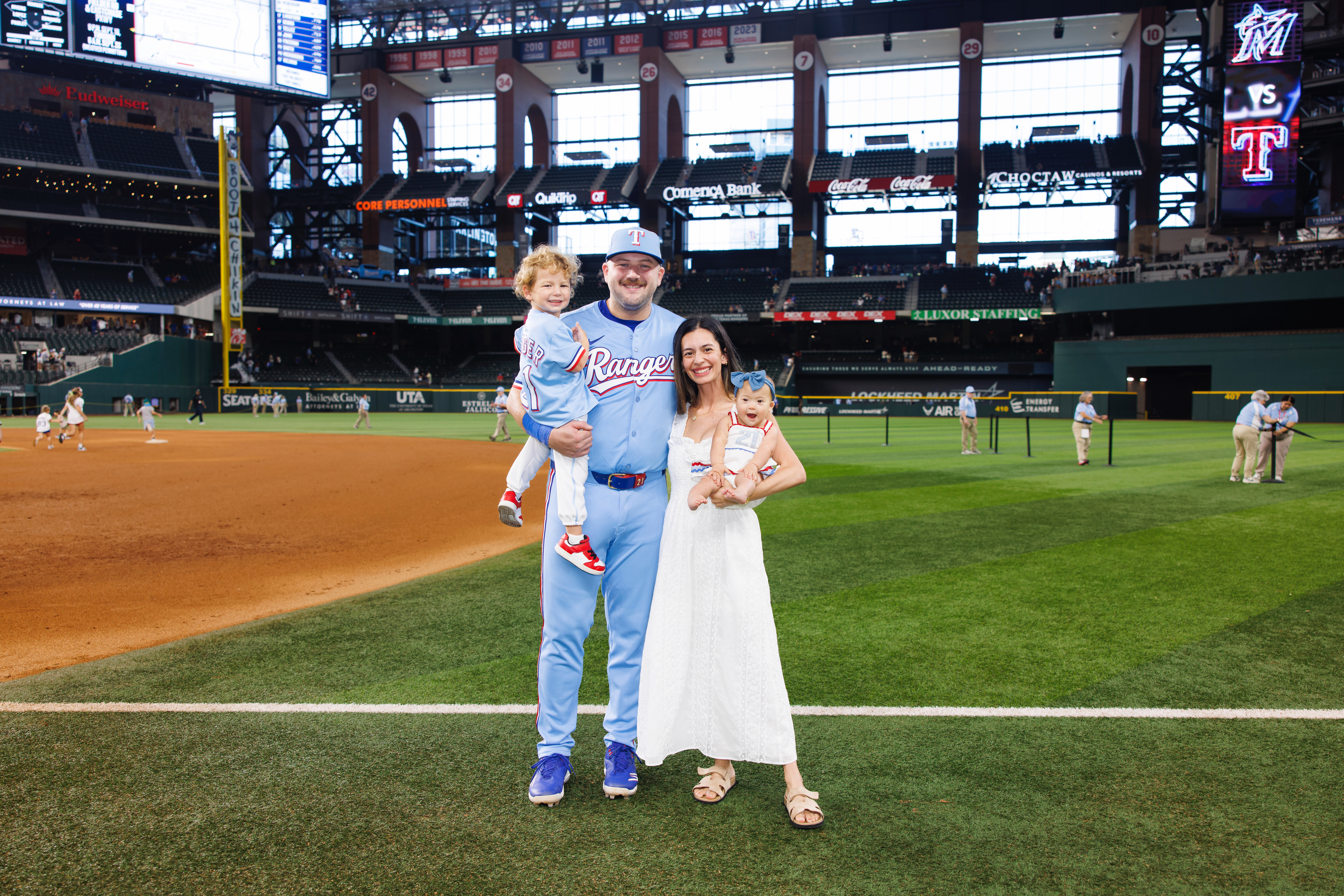 Jake Burger, Ashlyn Burger, Brooks and Penelope