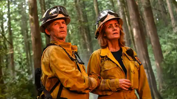 Shawn Hatosy and Diane Farr FIRE COUNTRY BUGGED