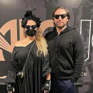 sia husband dan bernard spousal support