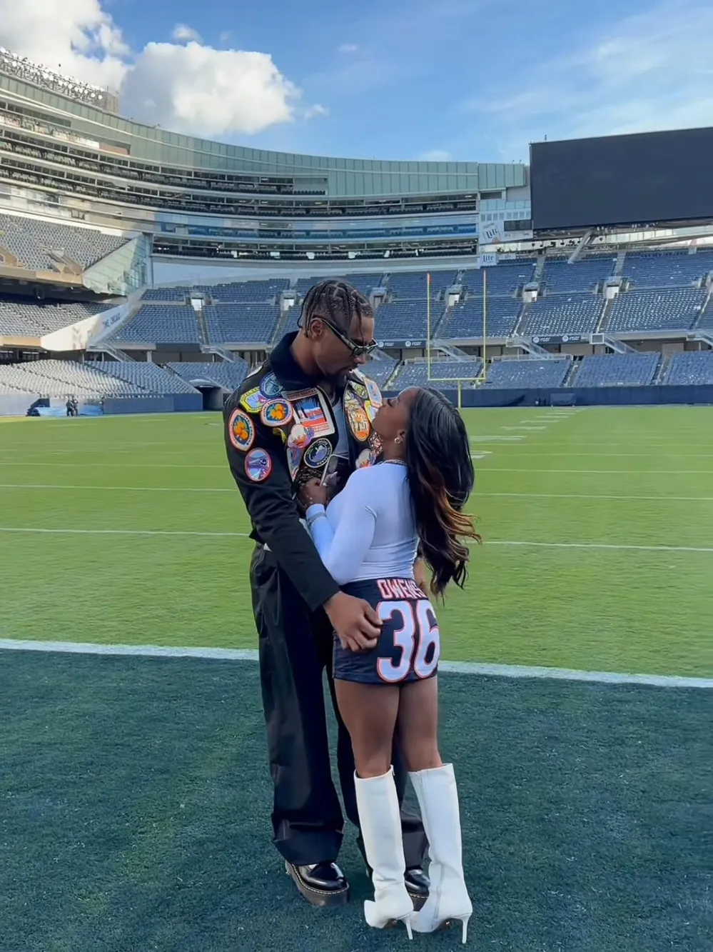 Simone Biles Shows Off Game Day Outfit in Low Cut Top After Confirming Boob Job 002