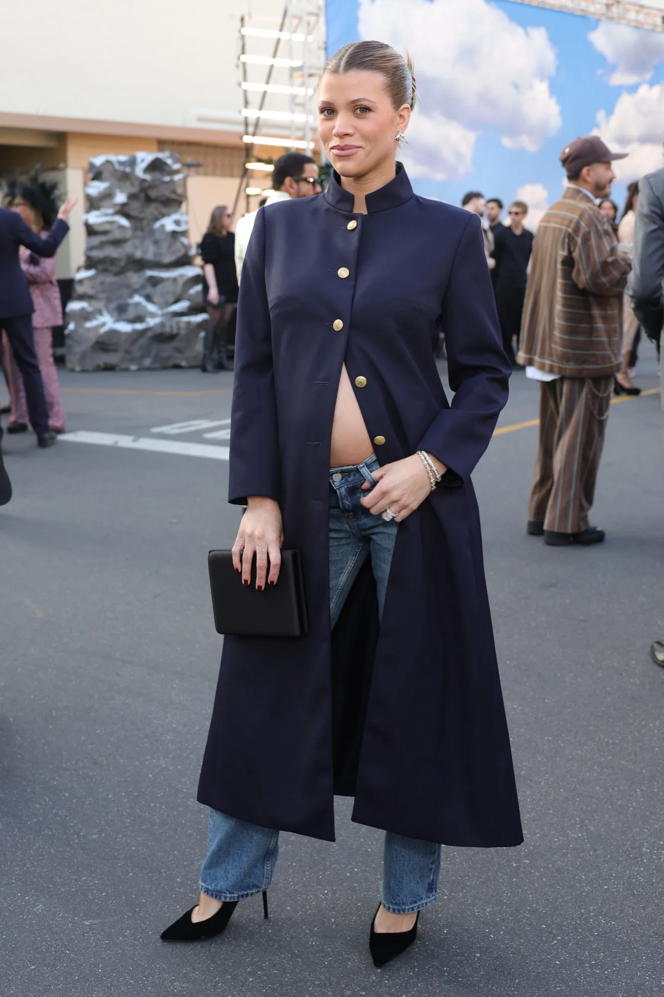 Sofia Richie Baby Bump Vogue World