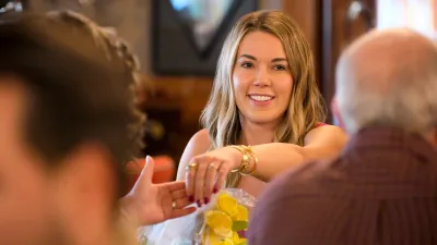 Sparkle-Megan-Love_Is_Blind_n_S9_E10_00_12_57_19R