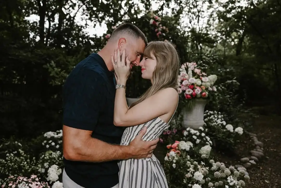 Taylor Swift Says Travis Kelce 'Crushed It' With His Surprise Proposal