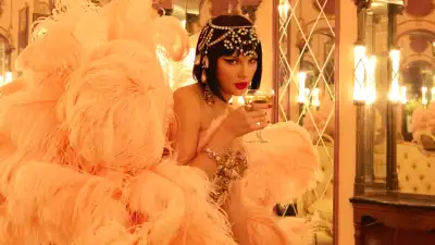 Taylor-Swift-Stars-React-to-Wood-Lyrics-feature