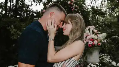 Taylor Swift and Travis Kelce Inside Their Own Little World 002 lead