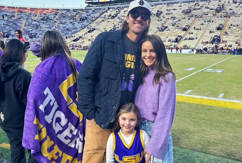 Toronto Blue Jays Pitcher Kevin Gausman s Family Guide Wife Taylor and Their 2 Daughters 002