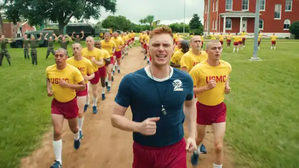 Max Parker, Miles Heizer in Boots