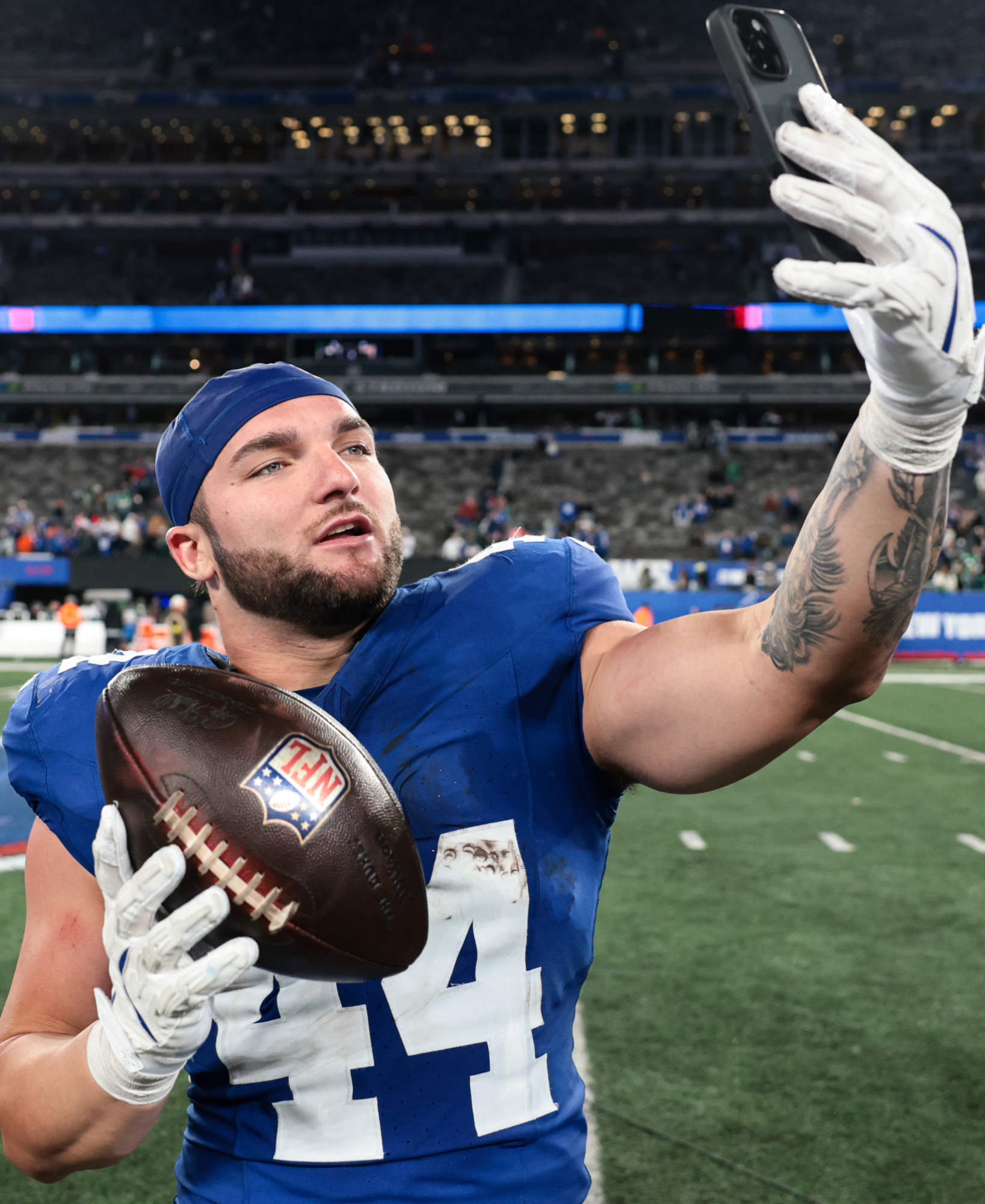 Cam Skattebo #44 of the New York Giants