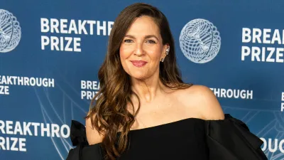 SANTA MONICA, CALIFORNIA - APRIL 05: Drew Barrymore attends the 2025 Breakthrough Prize Ceremony at Barker Hangar on April 05, 2025 in Santa Monica, California. (Photo by Craig T Fruchtman/Getty Images)