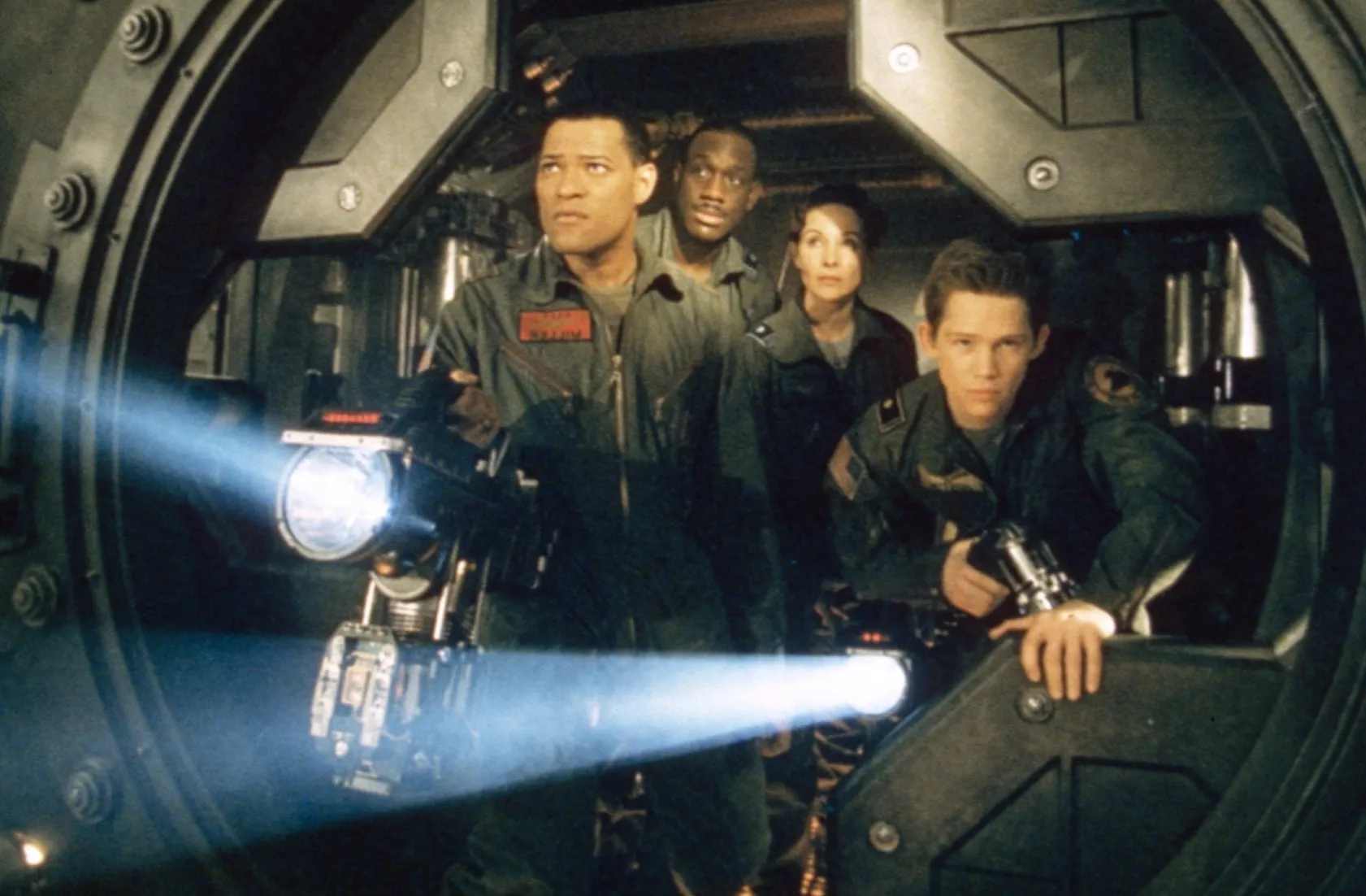 Laurence Fishburne, Richard T. Jones, Kathleen Quinlan, Jack Noseworthy in Event Horizon